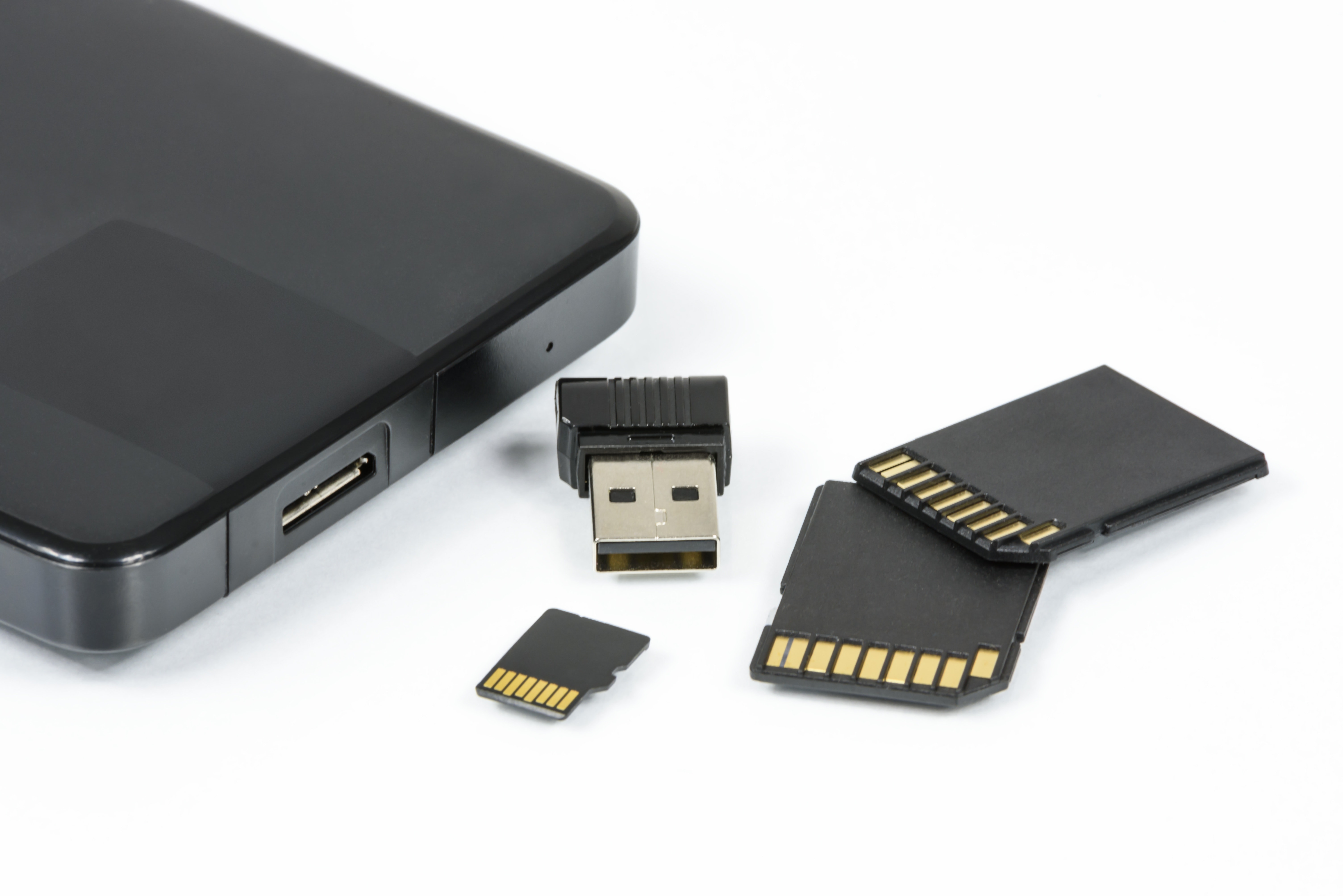 Jaké jsou dnes výhody a nevýhody cloudu a USB klíče?